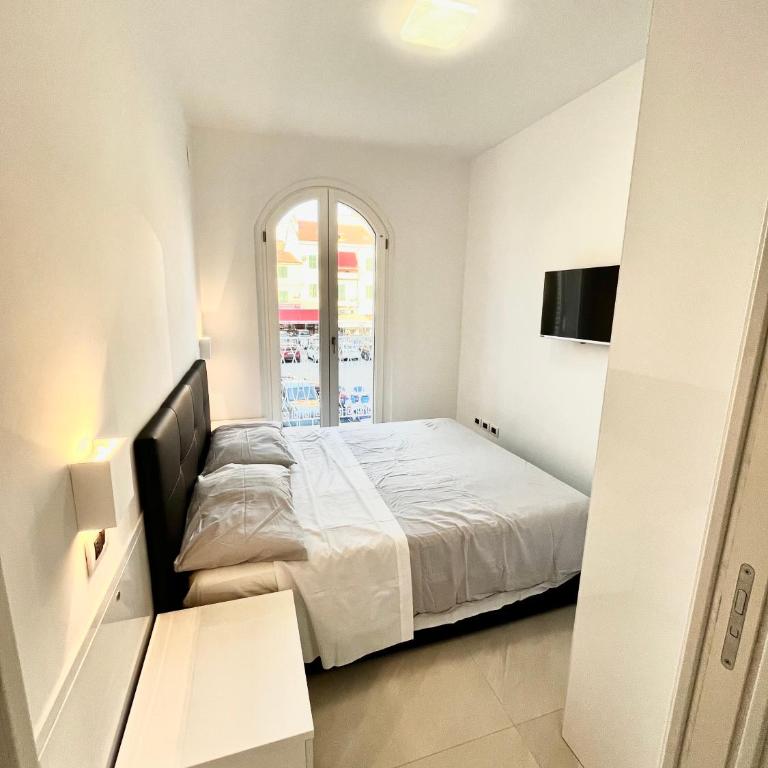 Sun Beach Apartment - New - Appartamento con 2 Camere da Letto - 3