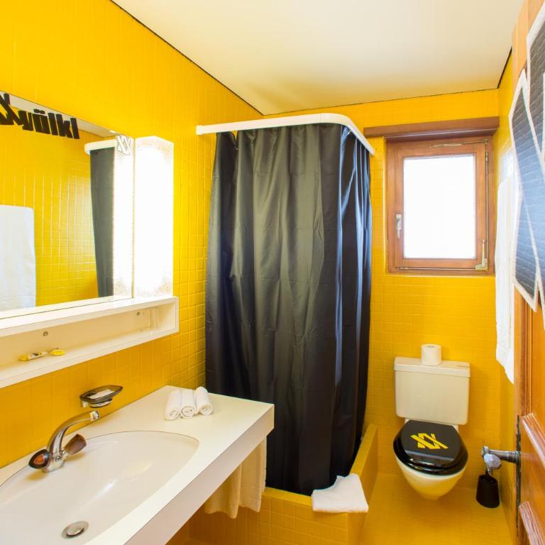 Arena Lodge - Doppelzimmer mit Balkon - 2