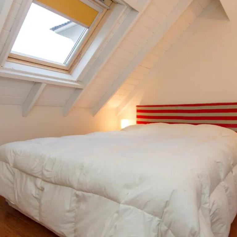 Hermoso departamento con vista al lago y cochera - Apartamento de 2 dormitorios - 6