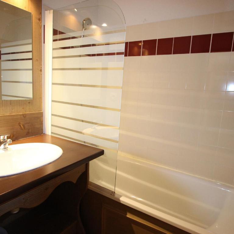 2 pièces 6 pers. 3* à Chamrousse, balcon pied des pistes - FR-1-549-116 - Appartement - 7