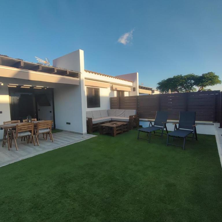 Bungalow Maspalomas Golf con jacuzzi, piscina y jardín - Casa con 1 dormitorio - 4
