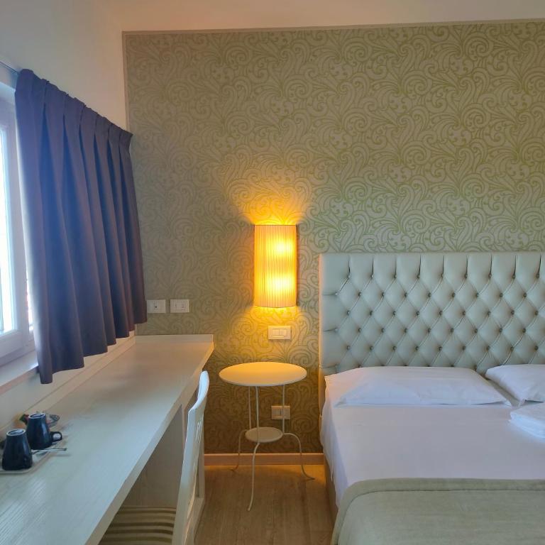 Nuova Opera Rooms & Apartments - Camera Tripla Standard - 7