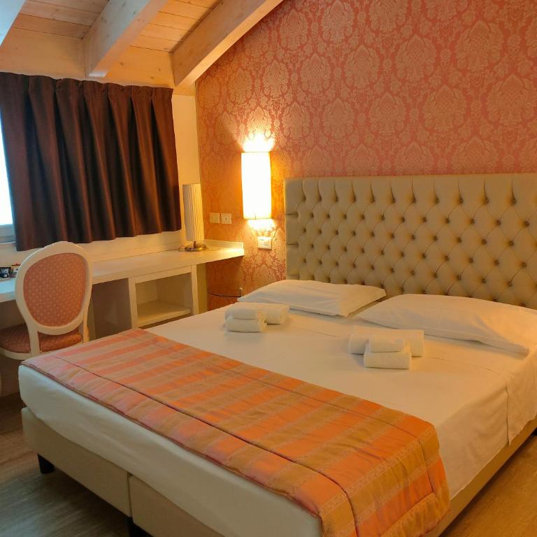 Nuova Opera Rooms & Apartments - Camera Matrimoniale Standard - 16