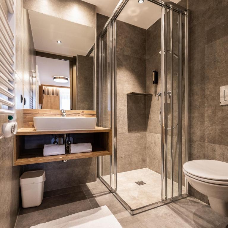 Central - Holiday Resort Flachau - Comfort Two-Bedroom Apartment with Balcony - 4