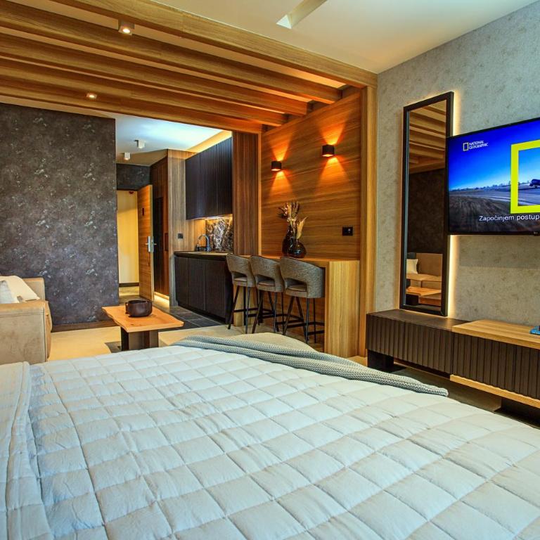 Woodside Kopaonik - King Studio with Sofa Bed - 11