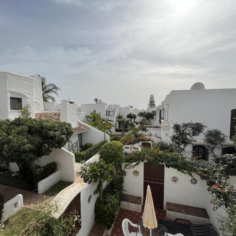 Estepona - Playa - Villa 2 dormitorios en urbanización cerca del mar Alb4 - Apartamento - 2