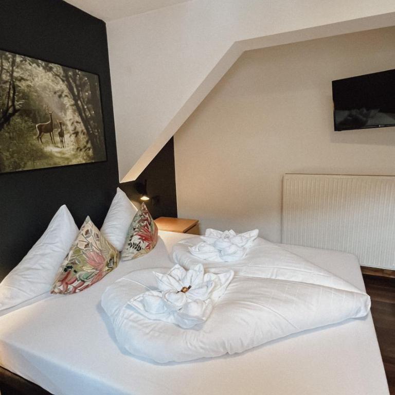 Seehotel Sissi am Zeller See - Doppelzimmer mit Seeblick - 4