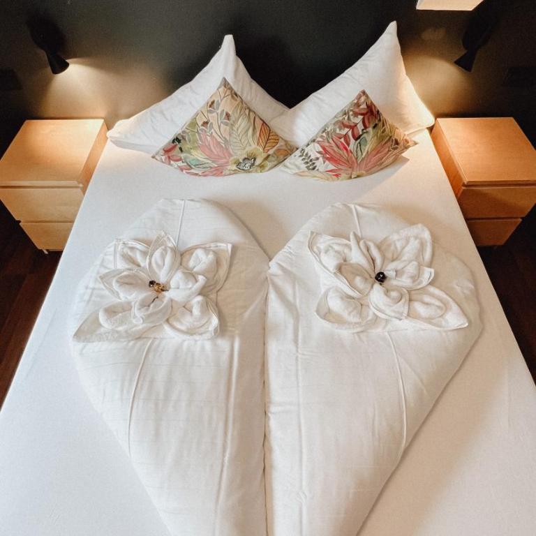 Seehotel Sissi am Zeller See - Doppelzimmer mit Seeblick - 2