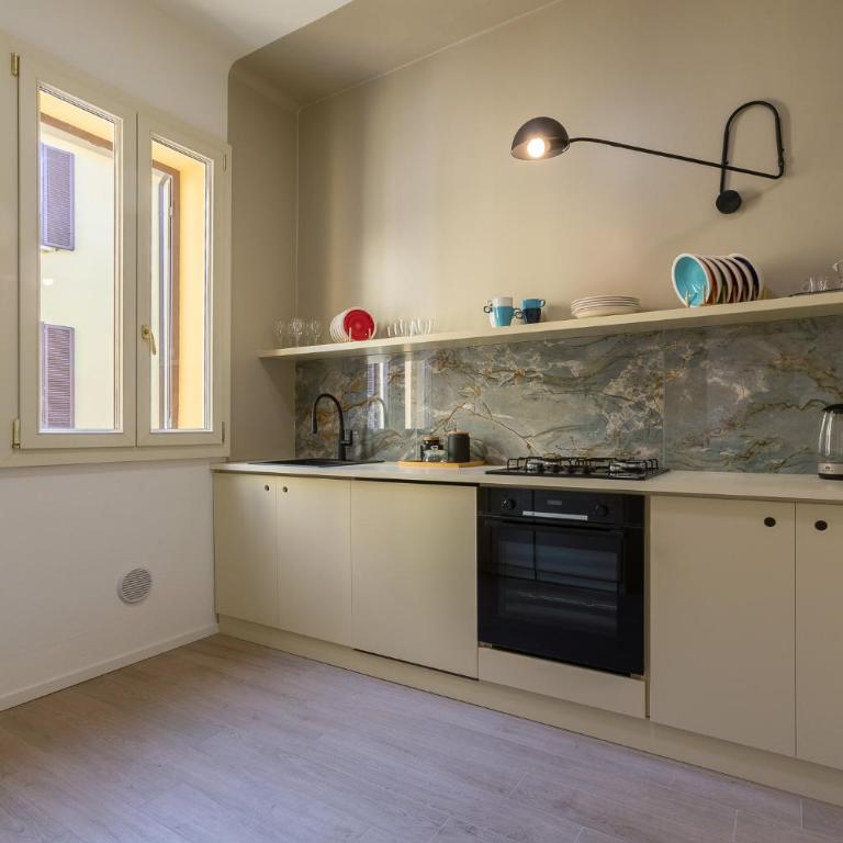 GuestHost - Accademia delle Belle Arti University Apartment - Three-Bedroom Apartment - 4
