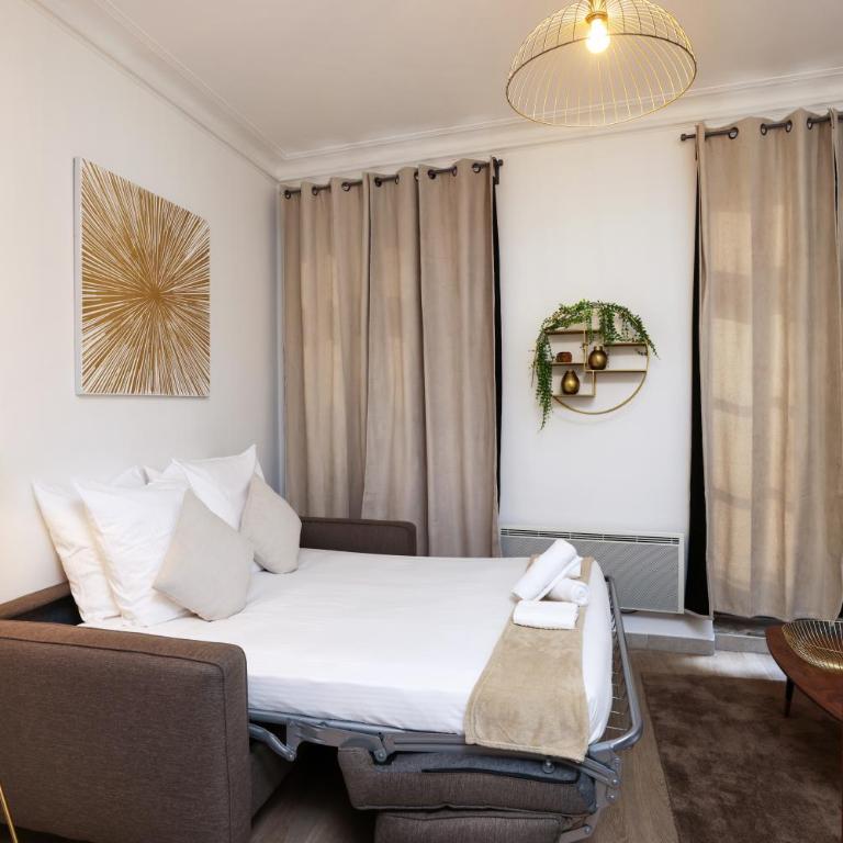 N1 Des Études Cosy Duplex Netflix Balcon ConciergerieDameCarcas - One-Bedroom Apartment with Balcony - 11