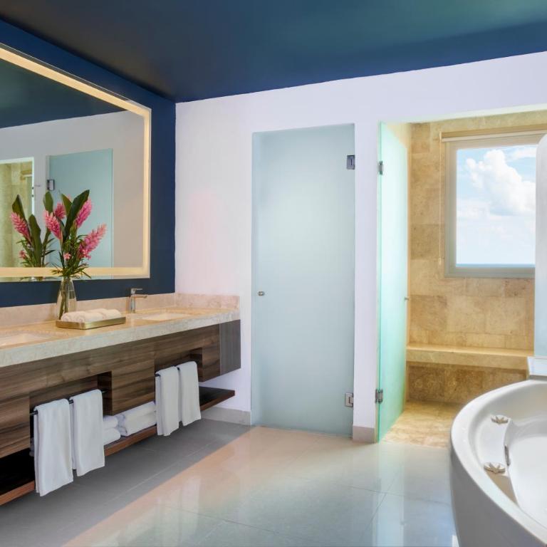 Dreams Puerto Morelos Resort & Spa - All Inclusive - Preferred Club Master King Suite - Ocean Front - 5