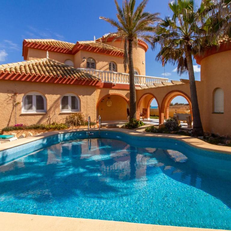Amazing Home In Cartagena - Casa Vacacional de 3 dormitorios - 2