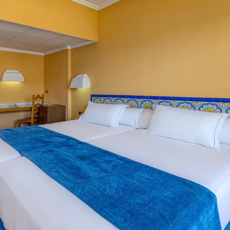 Playadulce - Habitación Doble con 2 camas (2 adultos + 1 niño) - 5