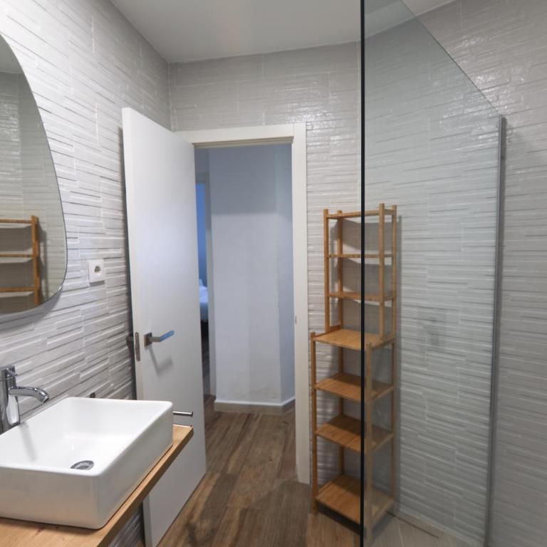 RentalSevilla Espacioso y acogegor apartamento de 3 dormitorios - Apartamento de 3 dormitorios - 37