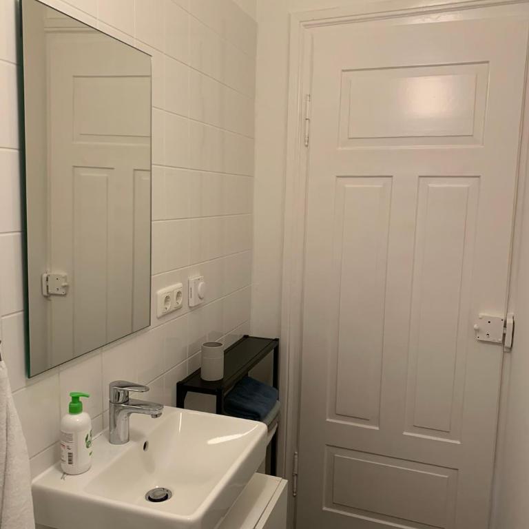 Charmante Stadtwohnung im Textilviertel - Two-Bedroom Apartment - 11