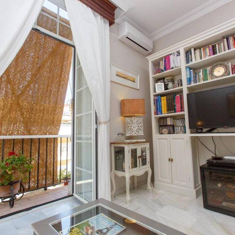 Casa Palacio Argüeso (con garaje, climalit y A/A) - Apartamento de 2 dormitorios - 18