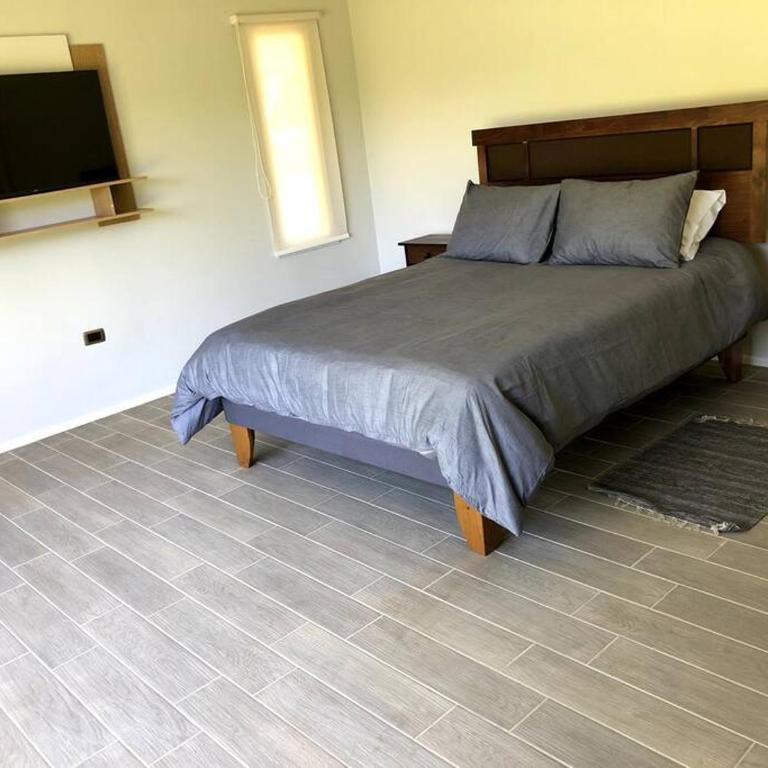Moderna casa nueva en hermosa y soleada parcela - Four-Bedroom House - 34