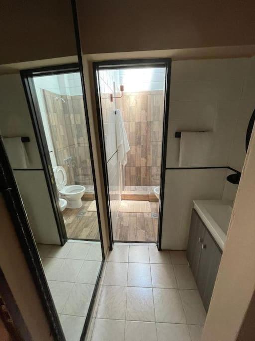 Moderno y tranquilo departamento en 6ta sección - Apartamento de 1 dormitorio - 7