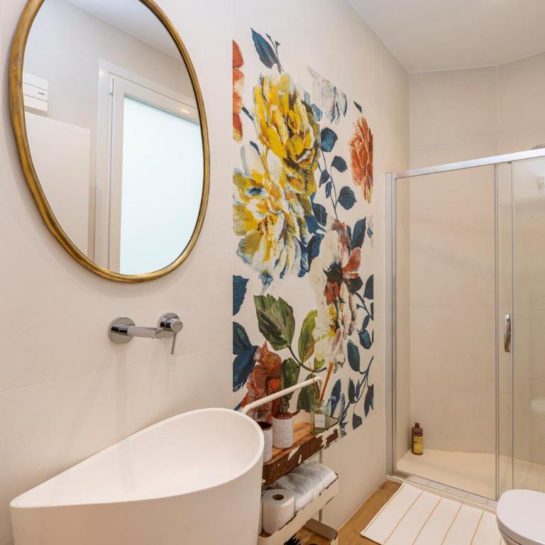 BIG 4 ROOMS in a Centric Home Parking Included - Casa de 4 dormitorios - 28