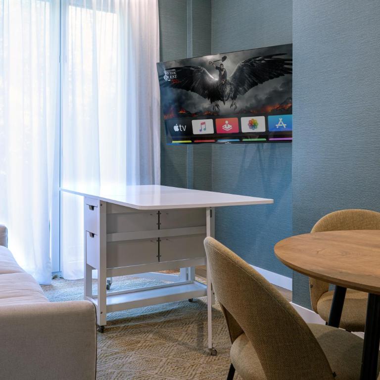 BIG 4 ROOMS in a Centric Home Parking Included - Casa de 4 dormitorios - 18