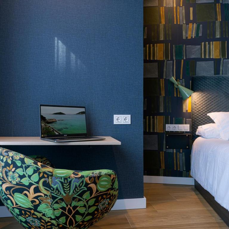 BIG 4 ROOMS in a Centric Home Parking Included - Casa de 4 dormitorios - 30