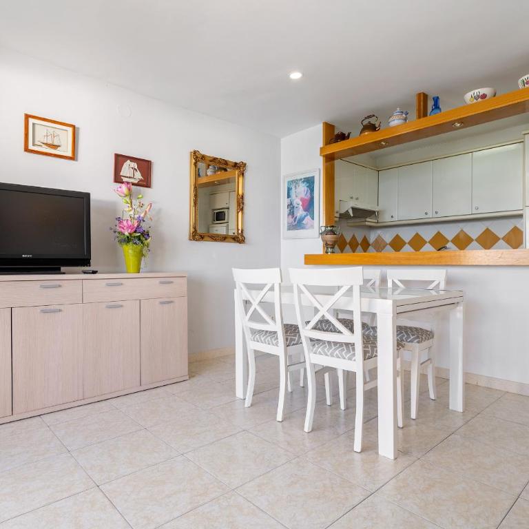 Hauzify I Apartament Gavina - Apartamento con vistas al mar - 6