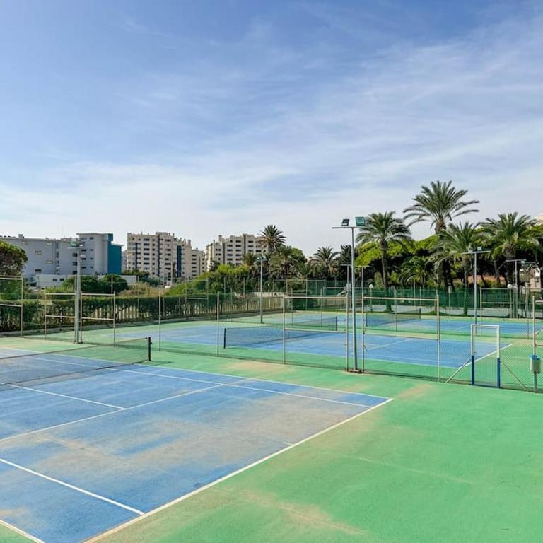Apto. Tobago, vistas y urbanización de ensueño - Apartamento de 3 dormitorios - 7