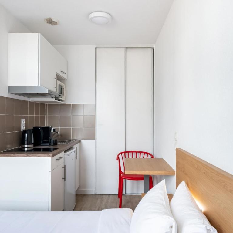 Residhotel Le Central'Gare - Studio Double - 9