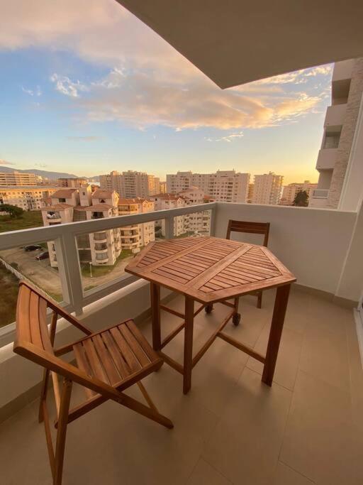 Cómodo departamento a pasos de la playa - Two-Bedroom Apartment - 3