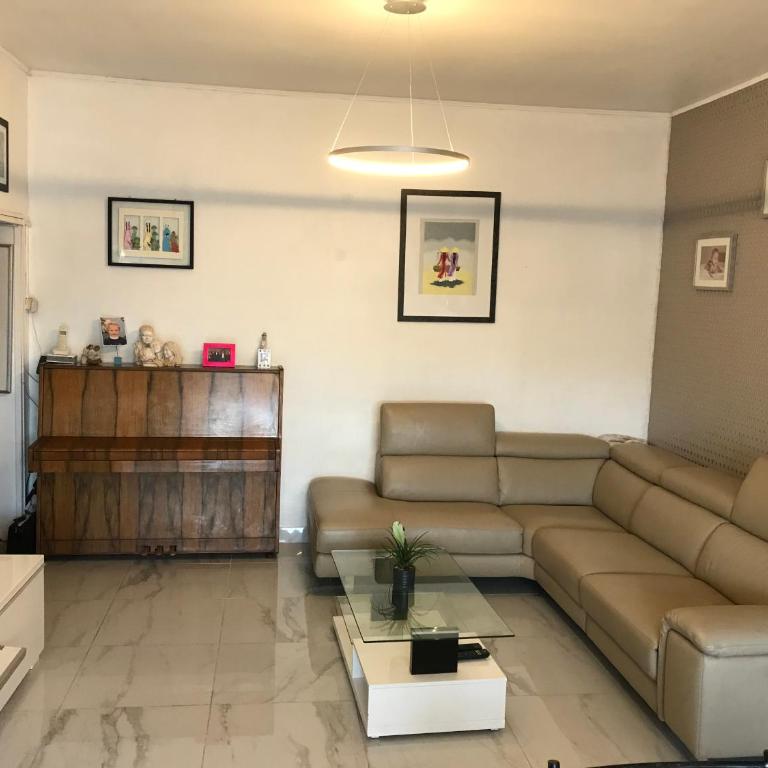 Maison, 2chambres, gde terrasse, prox SNCF, friche et Vieux Port - Two-Bedroom House - 1