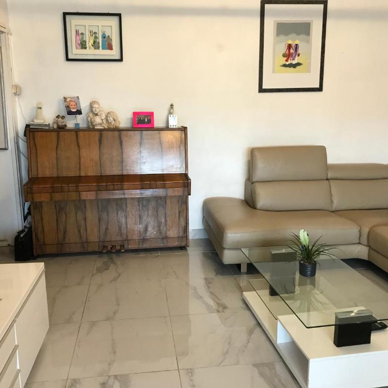 Maison, 2chambres, gde terrasse, prox SNCF, friche et Vieux Port - Two-Bedroom House - 15