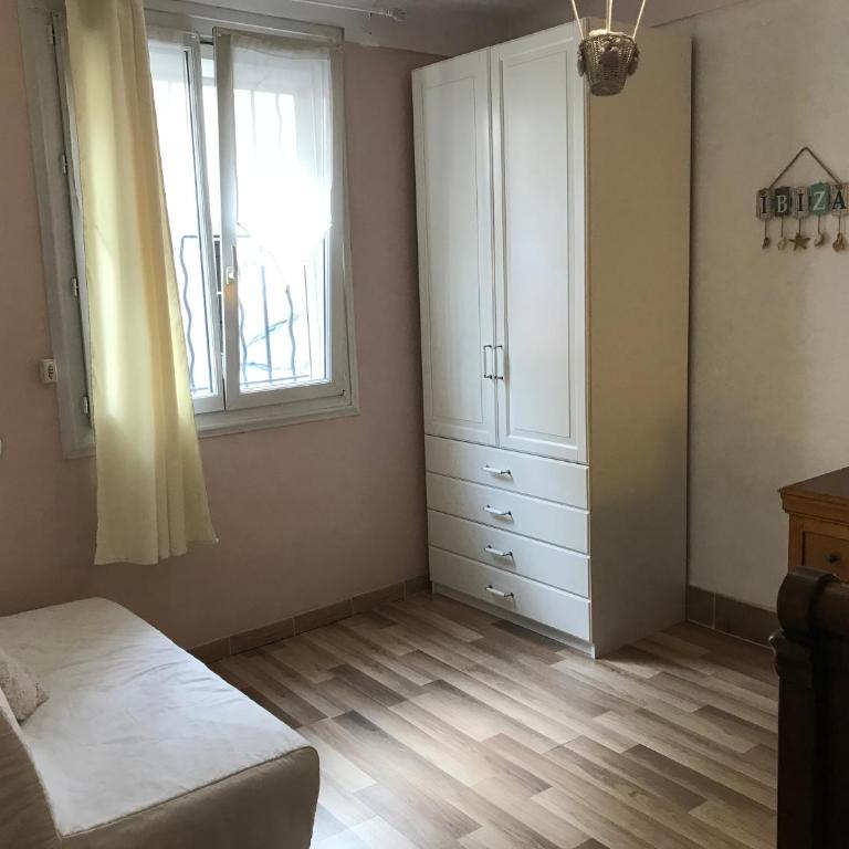 Maison, 2chambres, gde terrasse, prox SNCF, friche et Vieux Port - Two-Bedroom House - 17