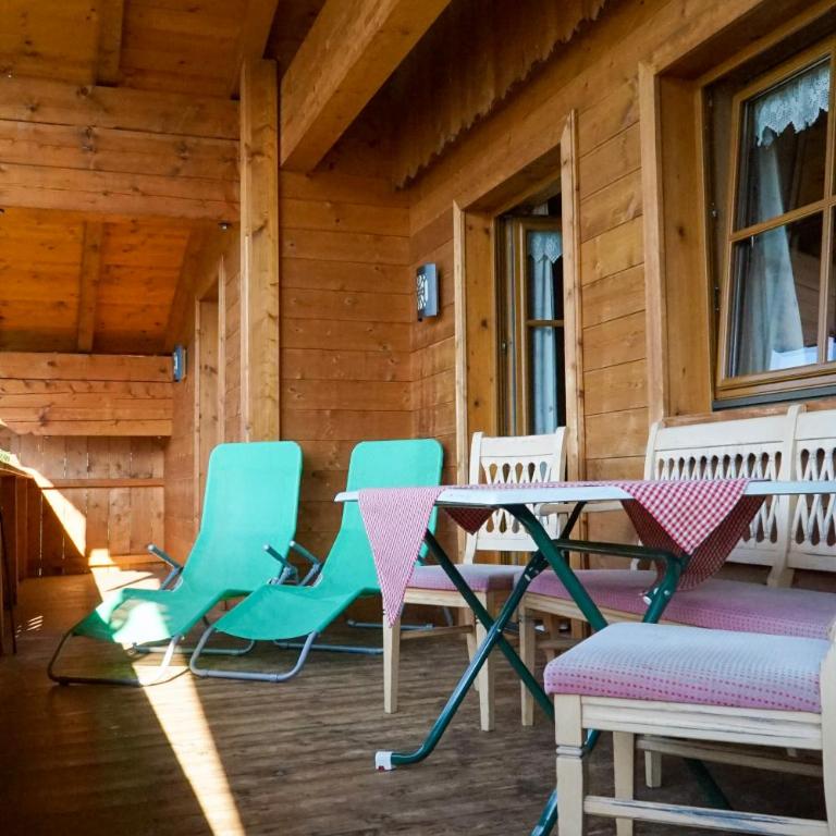 Fürstenhof - Three-Bedroom Apartment - 2