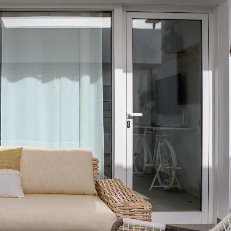 La Isleña House - Near the beach, Air-Con, Fast Wifi and SAT tv By Lanzarote Vacation Homes - Vacation Home - 6