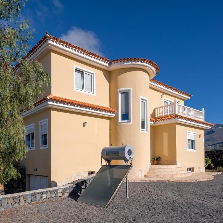 Modern Villa with private pool and mountain views - Chalet - 51