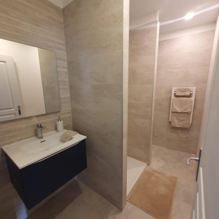 Résidence LANGLET - Appartements & Studios Premium climatisés - Hyper-centre Reims - Superior Apartment - 3
