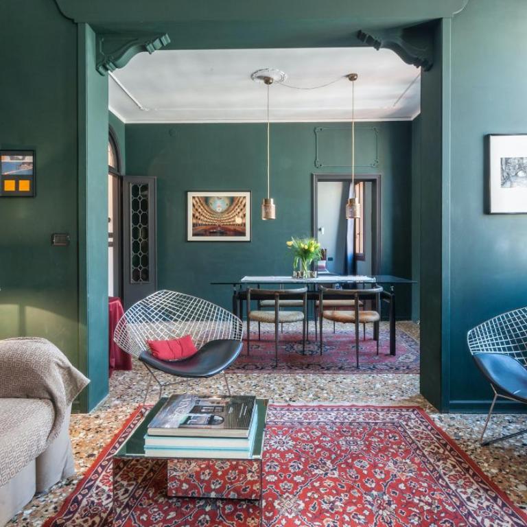 Stylish Renovated Apartment In The Heart Of The City - Apartment - 5