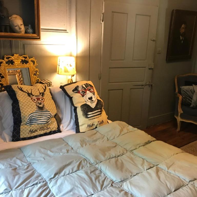 Domaine De La Bastille, Manoir du XVll, Bed and Breakfast - Suite Familiale - 5