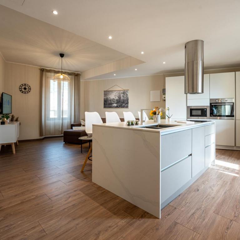 Modern apartment in Gravedona - Larihome A14 - Appartamento - 1