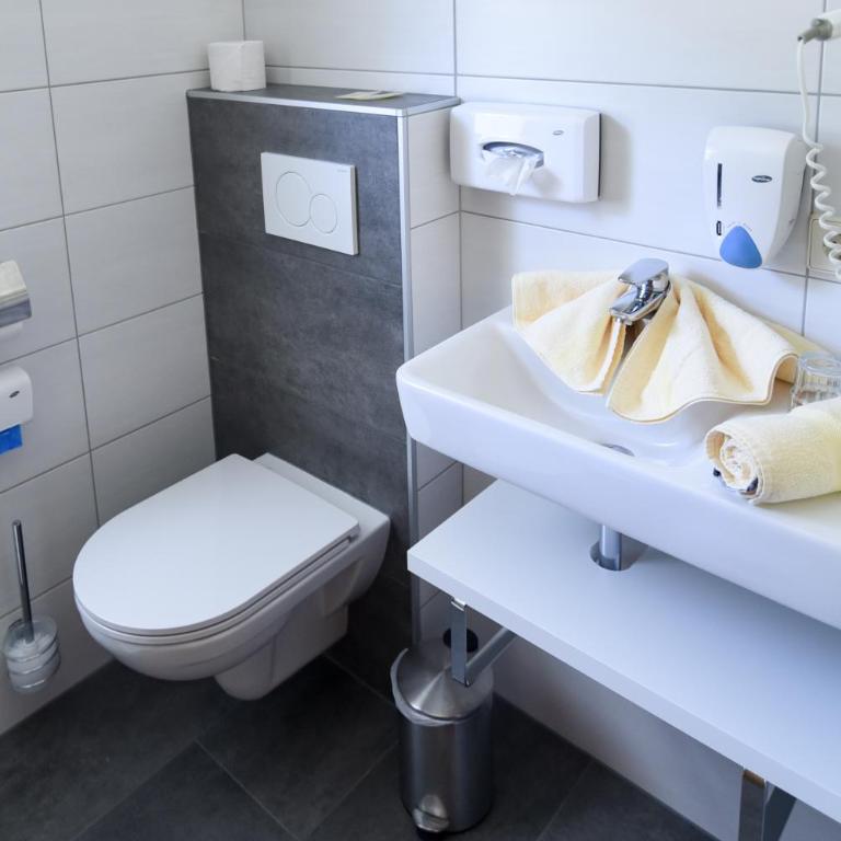 Pension Seiwald in Kötschach Kärnten - Camera Familiare - 4