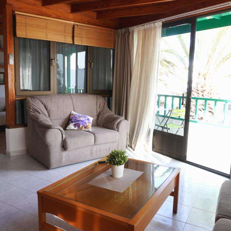 Apartamento Costa, cerca de la playa y comercios. - Apartamento de 2 dormitorios - 7