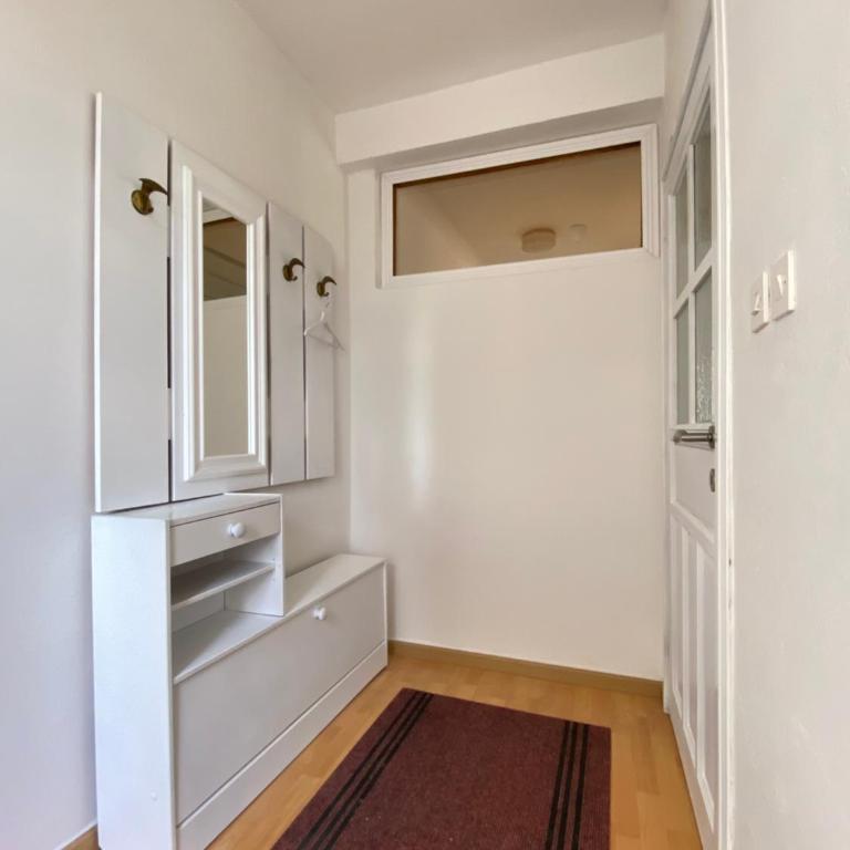 Bonita Apartments - Three-Bedroom Apartment - 21