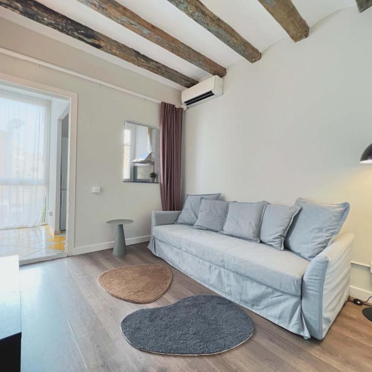 Stay U-nique Apartments Vila de Gracia - Three-Bedroom Apartment - 1