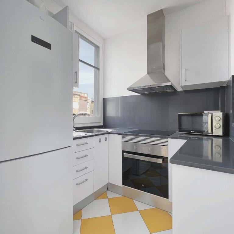 Stay U-nique Apartments Vila de Gracia - Three-Bedroom Apartment - 7