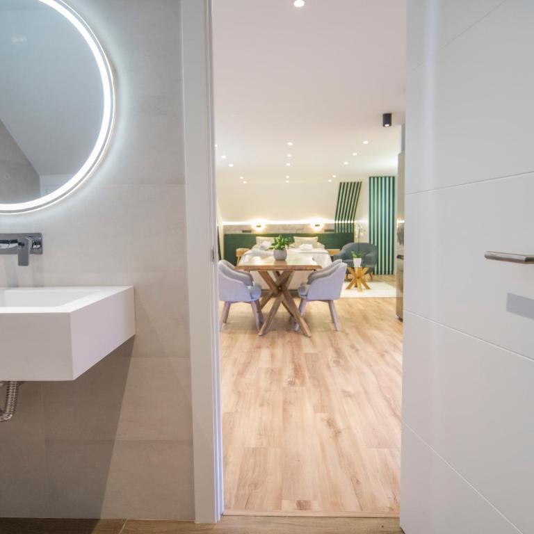 Laguna Home & Suites - Suite Deluxe con bañera de hidromasaje - 16
