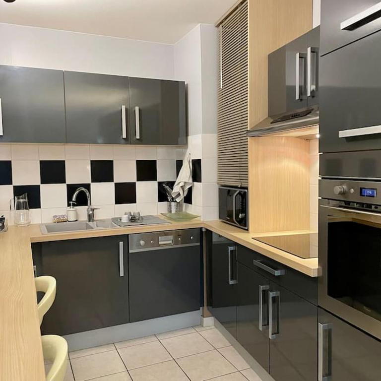 L'idéal Cosy-wifi-Netflix et Garage - Appartement - 18