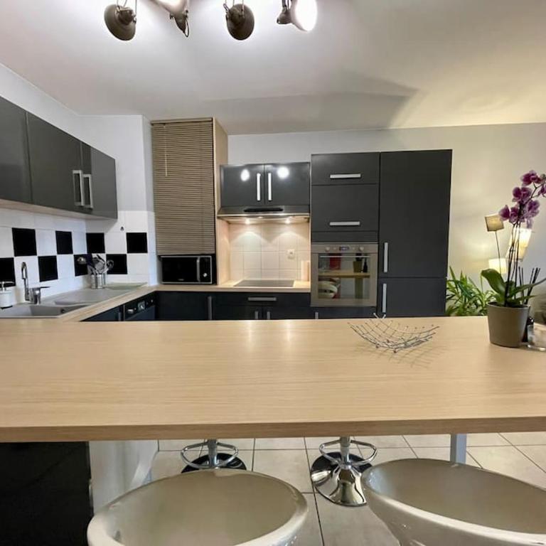 L'idéal Cosy-wifi-Netflix et Garage - Appartement - 14