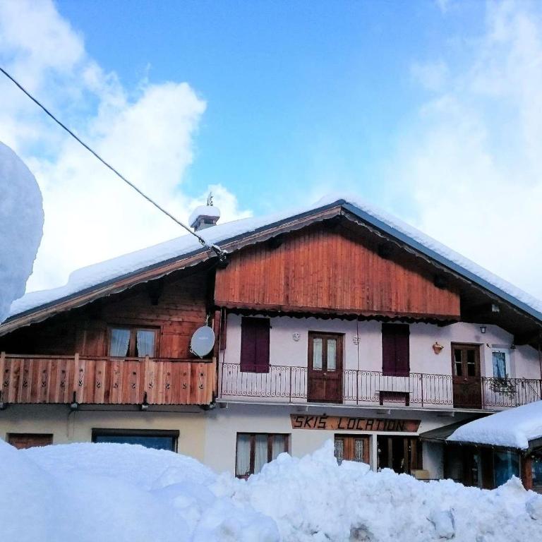 Appartement cosy 6 pers. avec balcon au village, proche parking et local à skis - Two-Bedroom Apartment - 2
