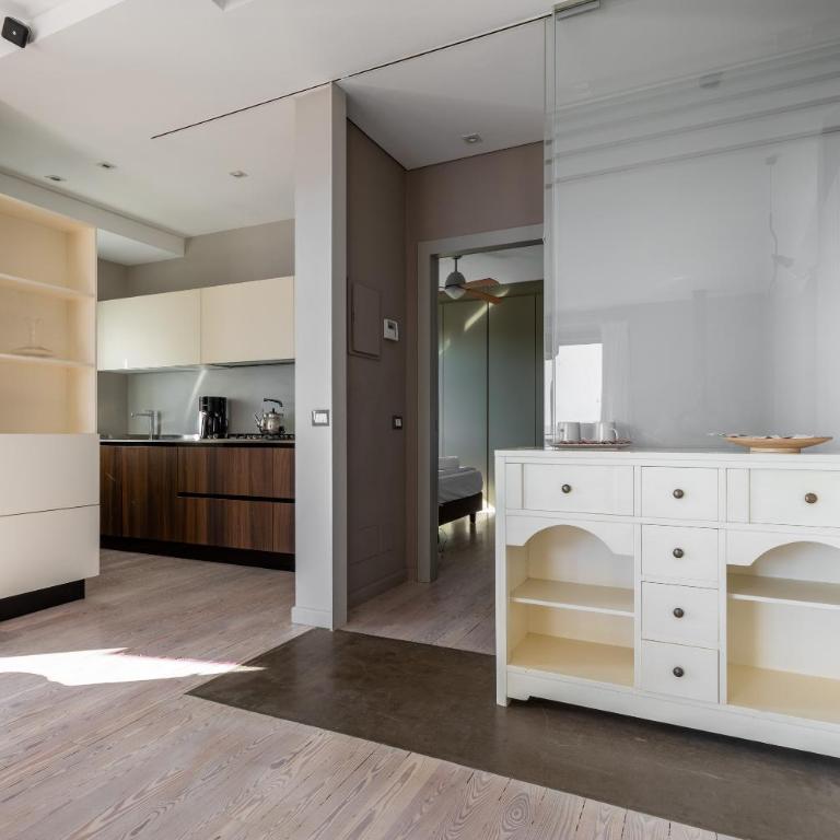 Casa Veronica - Appartamento Deluxe con 2 Camere da Letto, Jacuzzi e Vista Lago - 17