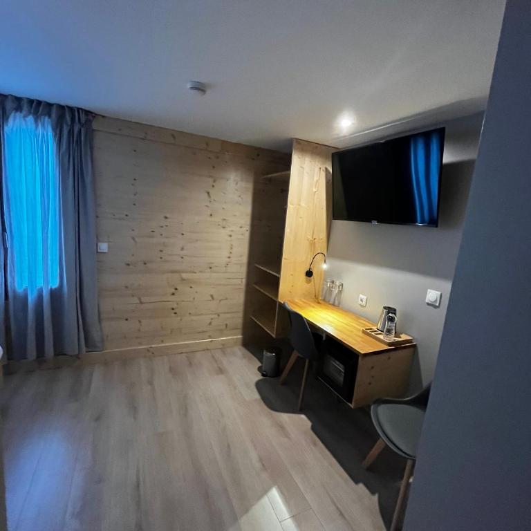 9WAGRAM Hotel Boutique - Chambre Lit Queen-Size Liffré - 5